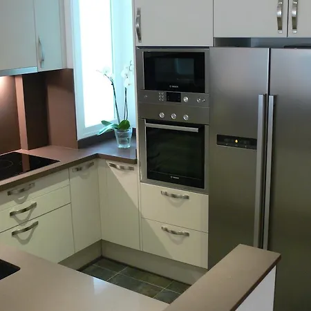 公寓 Center Flats *